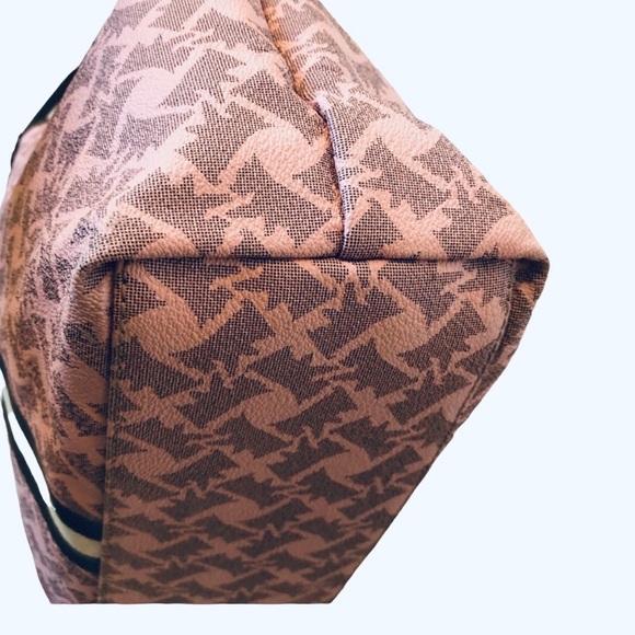 Juicy Couture Large Pink Satchel Purse Shoulder Bag Vacation Work Date Night Bag - Picture 8 of 15